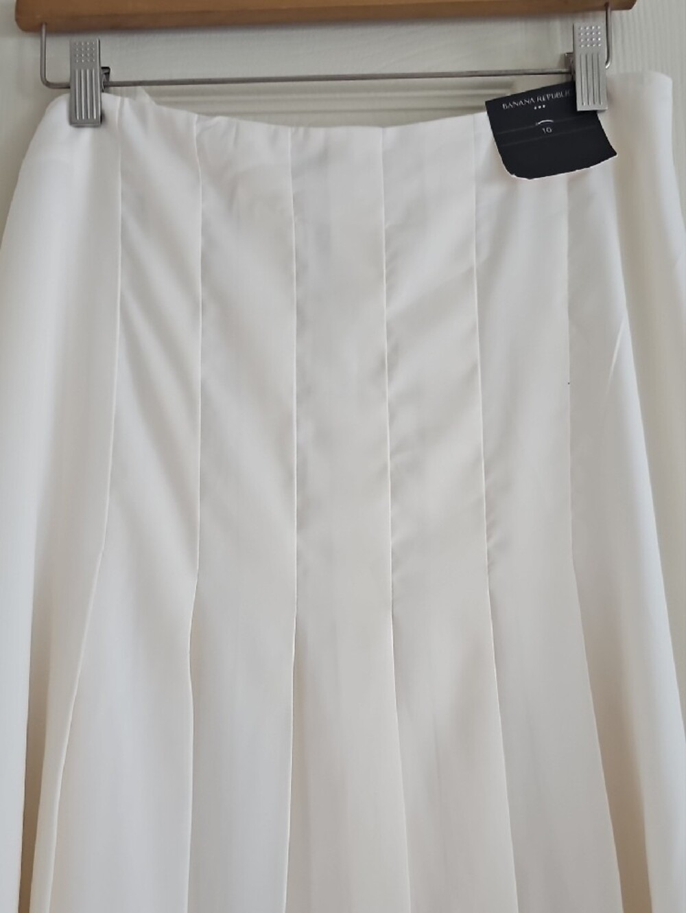 Banana Republic Cream Wrap Pleated Midi Skirt with Button Closure - Picture 5 of 11
